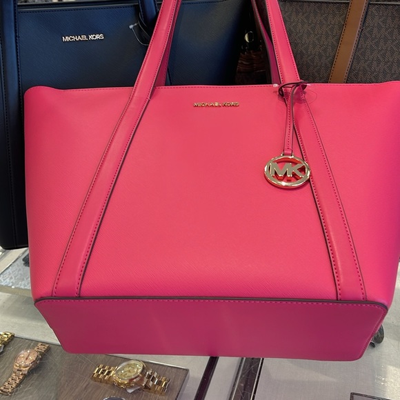 MICHAEL KORS 
Pratt Large Tote Shoulder Bag
COLOR ELECTRIC PINK 
NWT - Picture 10 of 16